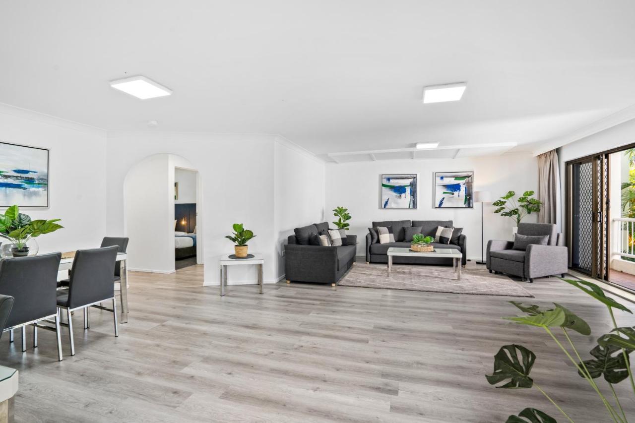 Coco Bella Retreat In Central Surfers - Sleeps 6-8 Gold Coast Exterior photo