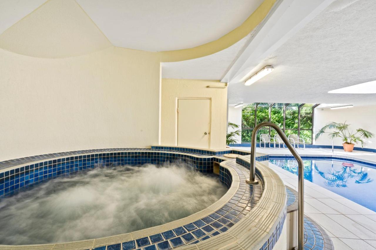Coco Bella Retreat In Central Surfers - Sleeps 6-8 Gold Coast Exterior photo
